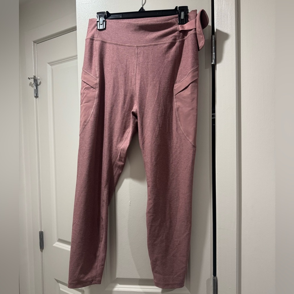 Old Navy Cloud 7/8 Pink Leggings Extra High-Waisted